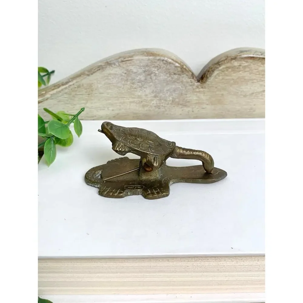 Vintage Brass Turtle Wall Clip Key Photo Hanger Coastal Animal Decor Mid Century